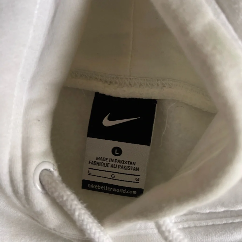 Nike White Pullover with Drawstring - Picture 3 of 3